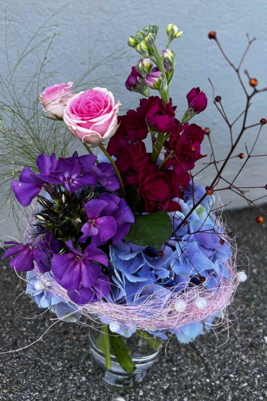Kleiner-Blumenstrauss-mit-hortensie.jpg