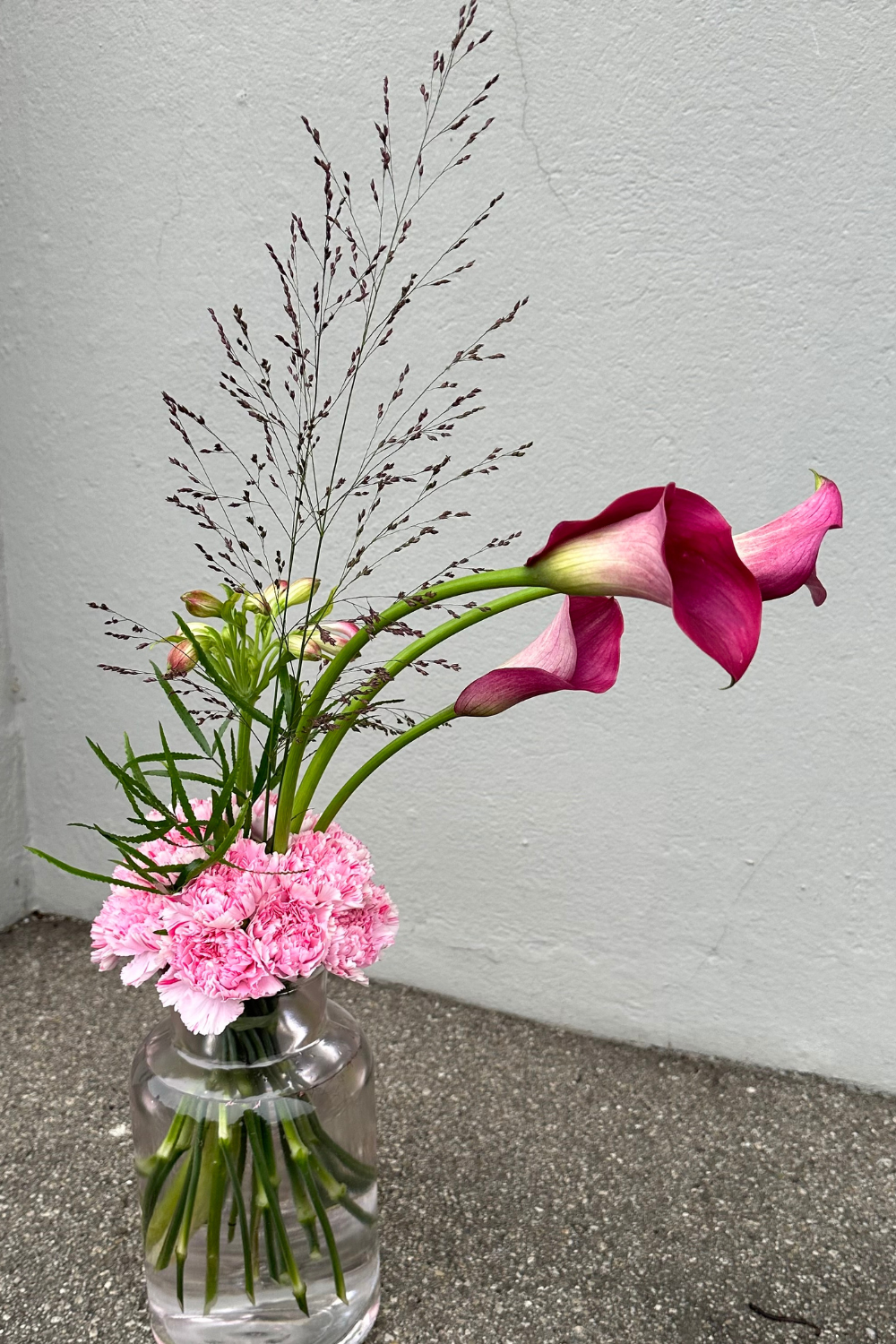 Moderner Blumenstrauss selber binden - DIY Anleitung vom Floristen